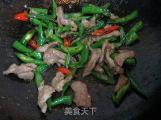 尖椒炒肉的做法步骤:5