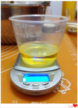 一个工具做电饭煲蛋糕的做法步骤:5
