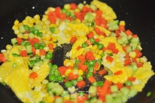 玉米粒炒饭的做法步骤:7