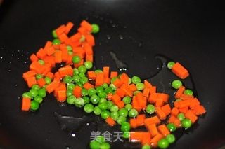 肉丁豌豆盖浇饭的做法步骤:2
