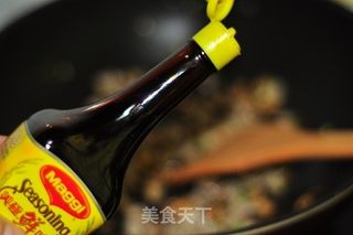 肉丁豌豆盖浇饭的做法步骤:6