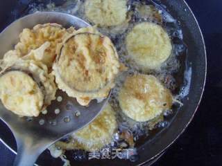 外酥里嫩---金蒜茄盒的做法步骤:7