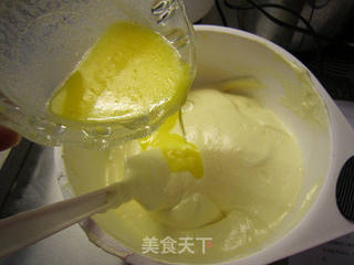 拥有棕红色皮肤的小山卷蛋糕的做法步骤:11
