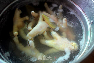 虎皮凤爪的做法步骤:2