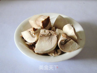 干煸蘑菇北极虾的做法步骤：3