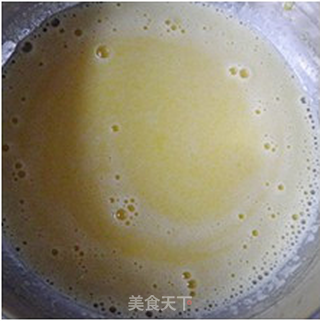 【黄桃戚风卷】----------阳光三月,郊外踏春时携带的甜品的做法步骤:4