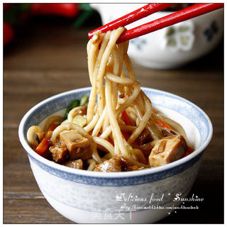 中国人餐桌上的家常美味-----杏鲍菇炸酱面的做法步骤:11