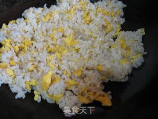 葱香浓郁——葱香蛋炒饭的做法步骤:3