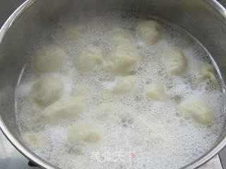 鹅蛋韭菜饺的做法步骤:11