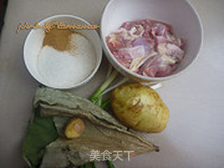 荷叶蒸鸡块的做法步骤：1