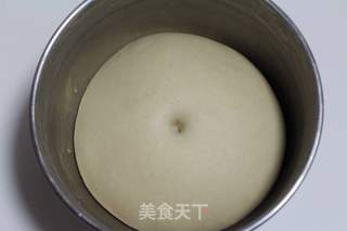 集合了冷藏中种和液种法,打造咸香松软的奶酪海苔软面包的做法步骤:4