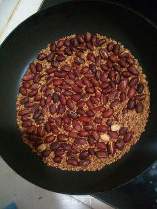 花生芝麻酱的做法步骤:2