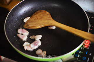 茄子土豆香菇猪肉饭的做法步骤：2