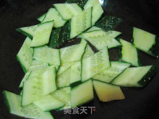 黄瓜炒鸡蛋的做法步骤:4