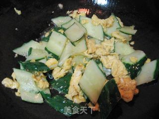 黄瓜炒鸡蛋的做法步骤:5