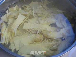 春笋梅干菜扣肉的做法步骤:3