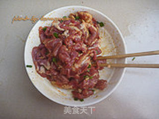 小炒猪颈肉的做法步骤:4
