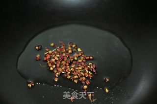 清蒸鲟鱼的做法步骤:6
