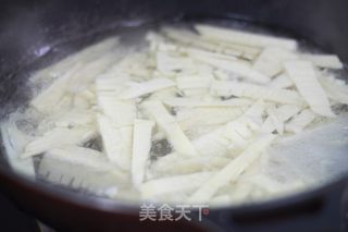 油焖春笋的做法步骤:2
