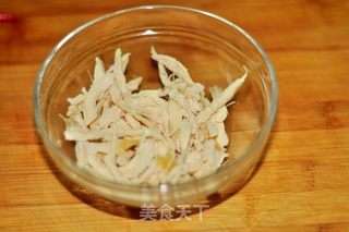 泰辣芥末籽鸡丝豆腐的做法步骤:2