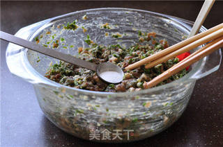 虾肉荠菜灌汤饺的做法步骤:11