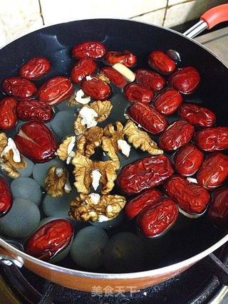 桂圆红枣甜汤的做法步骤:5