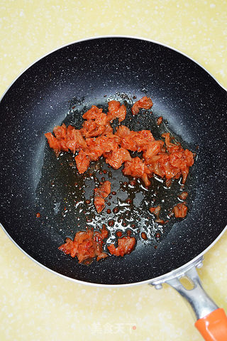 【辣白菜炒饭】---让剩饭也变得有国际范的做法步骤:3