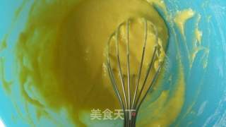 草莓奶油杯子蛋糕的做法步骤:3