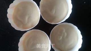 草莓奶油杯子蛋糕的做法步骤:6