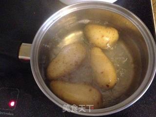 挪威家常菜——香煎鳕鱼配土豆泥的做法步骤:3