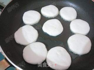 湖南小吃——糖油粑粑的做法步骤:8