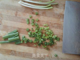 牛肉番茄吐司披萨的做法步骤:3