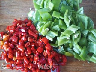 泡椒炒鸡胗的做法步骤：3