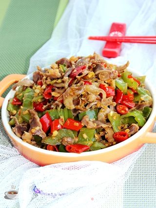 泡椒炒鸡胗的做法步骤：9