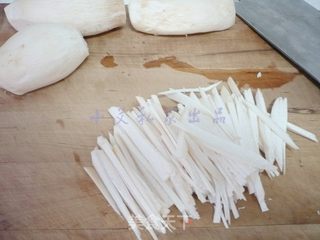 芫爆杏鲍菇的做法步骤:2