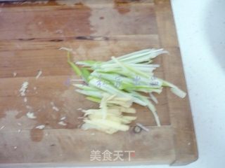 芫爆杏鲍菇的做法步骤:4