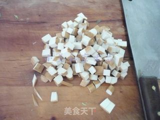 香椿拌豆干的做法步骤：4