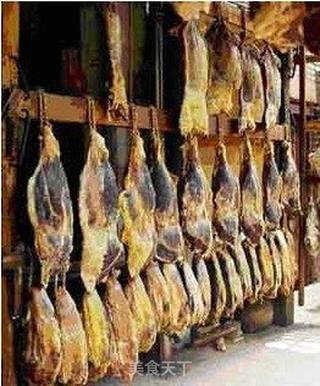 云南名菜——炸干巴的做法步骤：1
