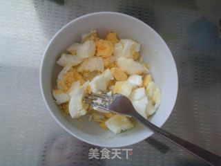 草莓鸡蛋三明治的做法步骤:5