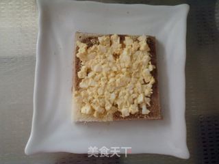 草莓鸡蛋三明治的做法步骤:10