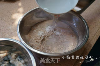 蚵仔煎。蚝仔烙的做法步骤:2