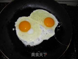 金枪鱼早餐汉堡的做法步骤：6