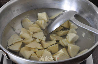 豆酱油焖笋的做法步骤:2