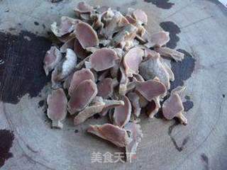 香菜爆鸡胗的做法步骤：2