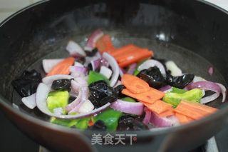 洋葱炒猪肝的做法步骤:4