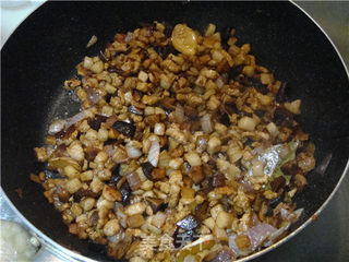 香菇卤肉饭的做法步骤:11