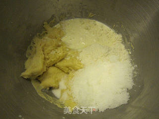 北海道配方毛毛虫面包的做法步骤:2