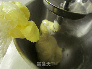 北海道配方毛毛虫面包的做法步骤:3