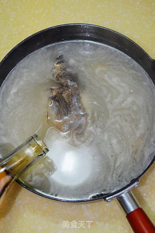 【虫草花黑头鱼汤】---滋补鲜美靓汤的做法步骤:4