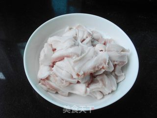 辣白菜炒五花肉--超级下饭菜的做法步骤：2